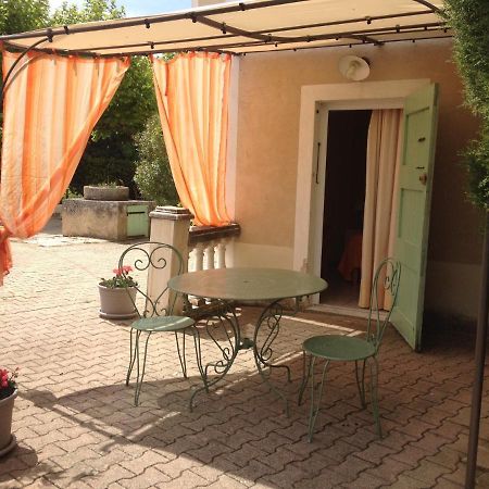 Mas La Cigaliere Bed & Breakfast Venasque Eksteriør bilde